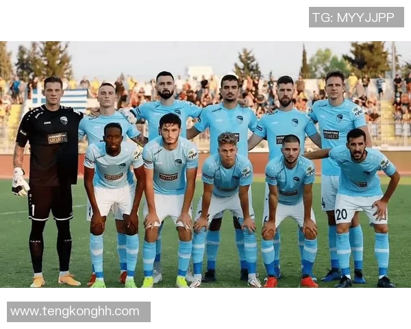 奥林匹亚与波特若的精彩对决揭示足球战术与团队合作的魅力 奥林匹亚与波特若的精彩对决揭示足球战术与团队合作的魅力