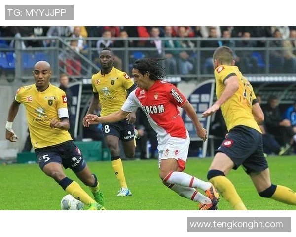 拉普大学与萨斯菲的精彩对决分析与赛后点评